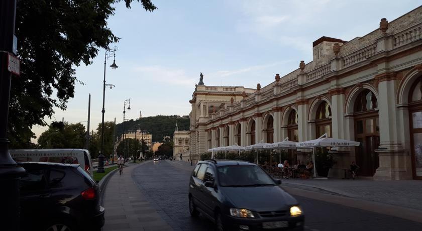 Pala Gardem Apartamento Budapeste Exterior foto