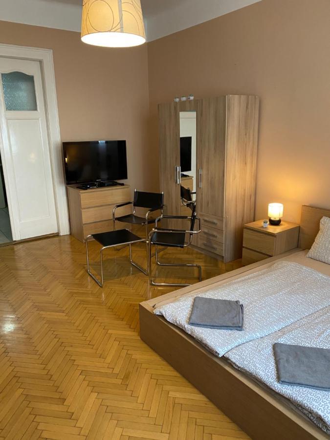Pala Gardem Apartamento Budapeste Exterior foto